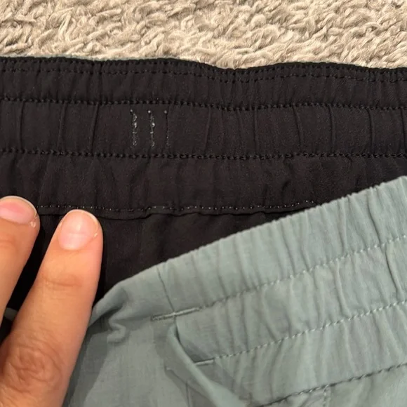 Teal Lululemon shorts men - Picture 2 of 5
